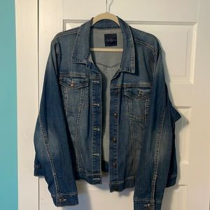 Jean Jacket. Good condition. Womens 3X